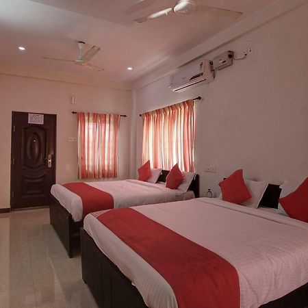 Oyo 42678 Hotel Vasantha Bhavanam Saver Κοϊμπατόρε Εξωτερικό φωτογραφία