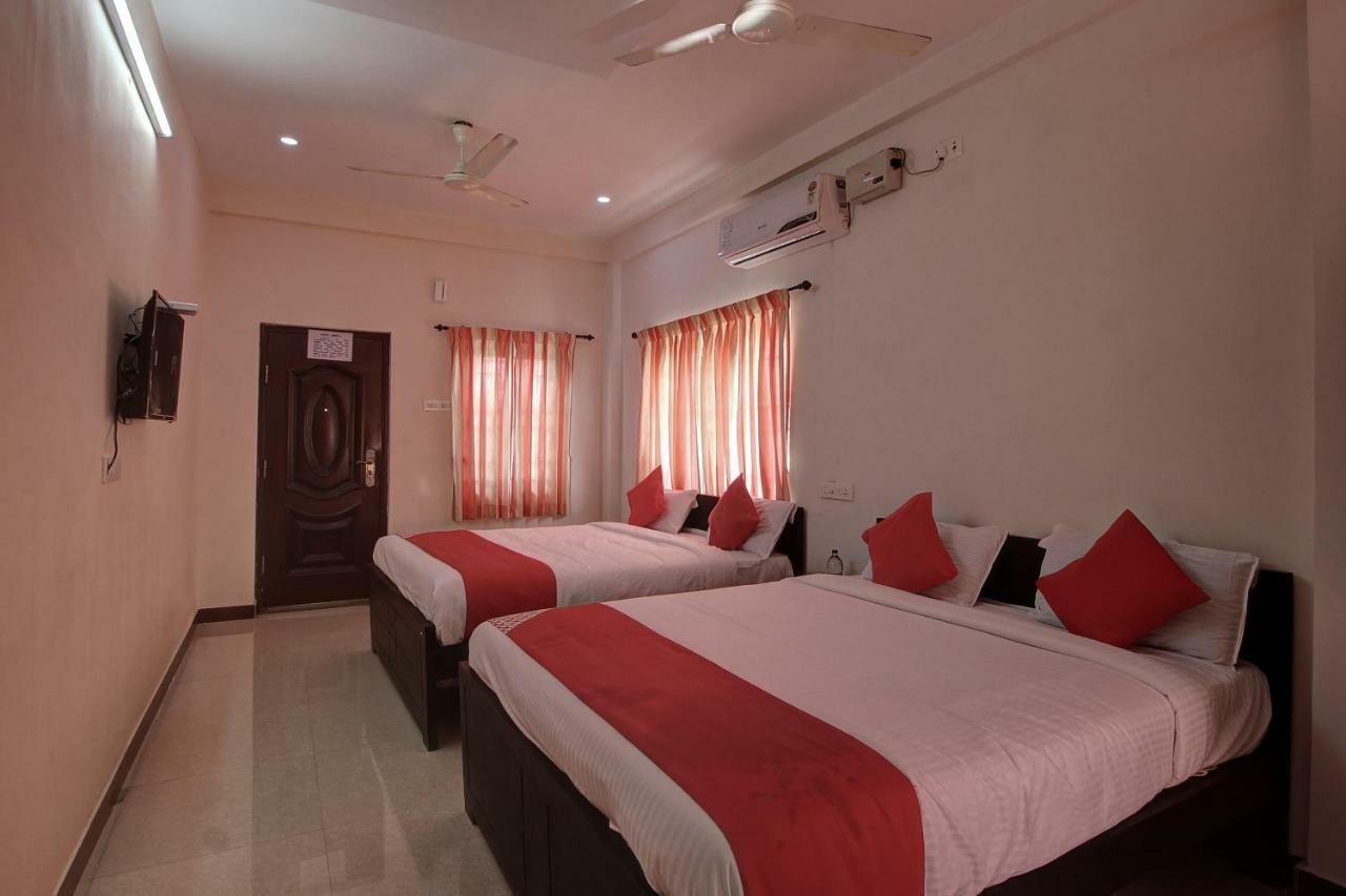 Oyo 42678 Hotel Vasantha Bhavanam Saver Κοϊμπατόρε Εξωτερικό φωτογραφία