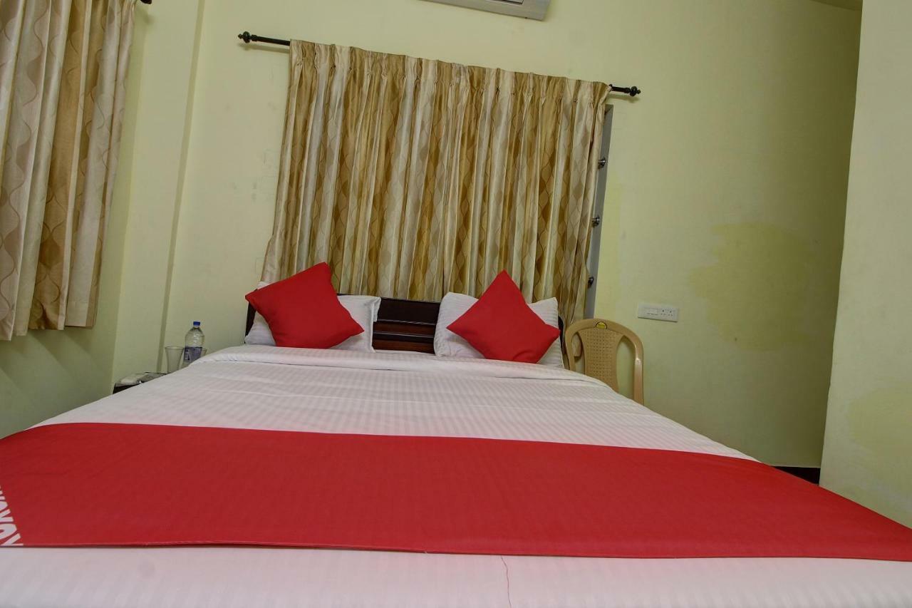 Oyo 42678 Hotel Vasantha Bhavanam Saver Κοϊμπατόρε Εξωτερικό φωτογραφία